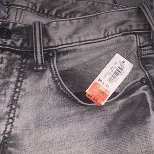 Brand new Light gray old navy jeans size 30x32 $30